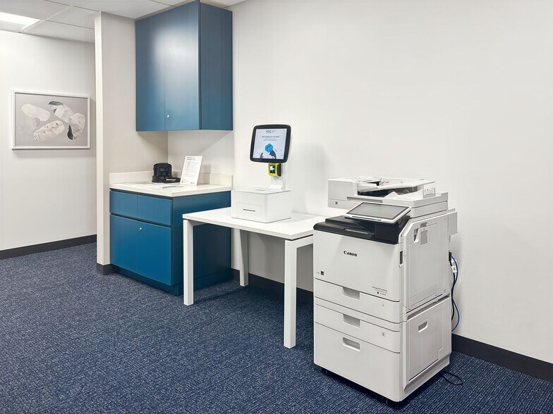 More Photos Of 29399 US Highway 19 N, Clearwater Coworking Space