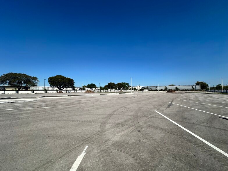 More Photos Of 1501 NW 18th St, Pompano Beach Land For Lease