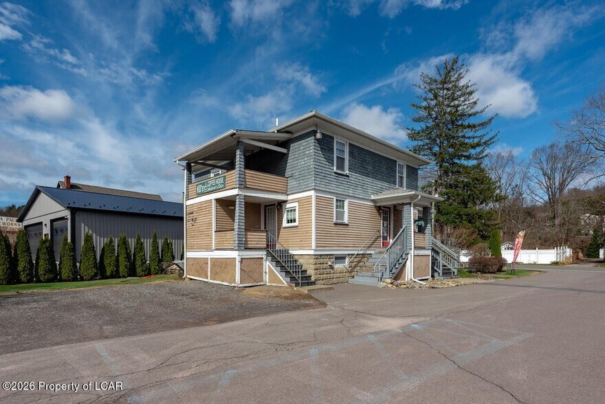More Photos Of 206 N Main St, Shavertown Office For Sale