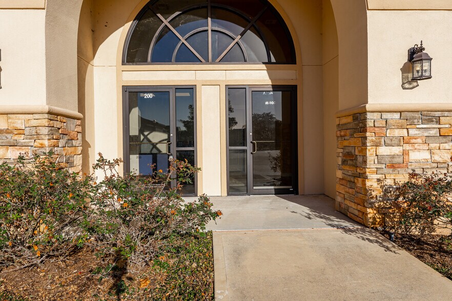 More Photos Of 4714 Riverstone Blvd, Missouri City Medical For Sale