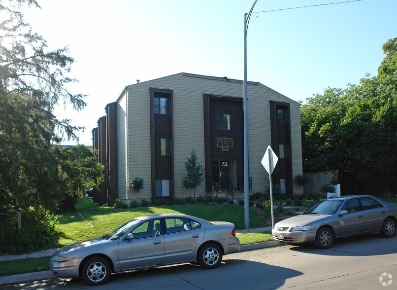 Primary Photo Of 415 S 38th St, Omaha Apartments For Sale