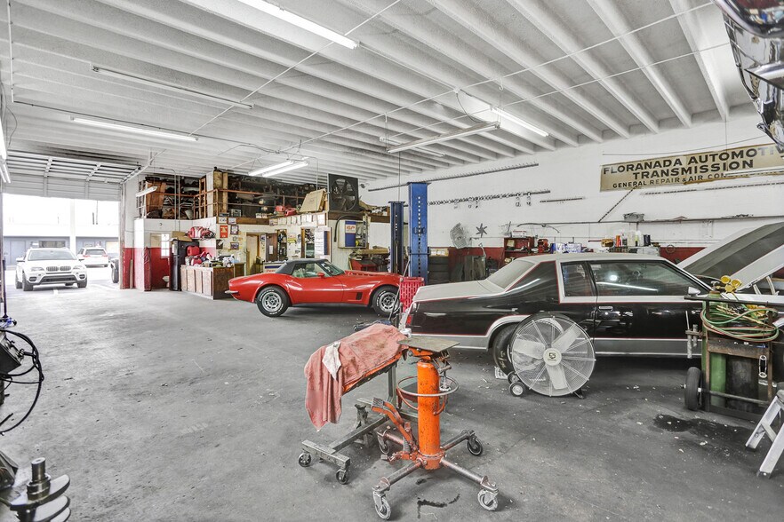 More Photos Of 1040 NE 44th St, Oakland Park Auto Repair For Sale
