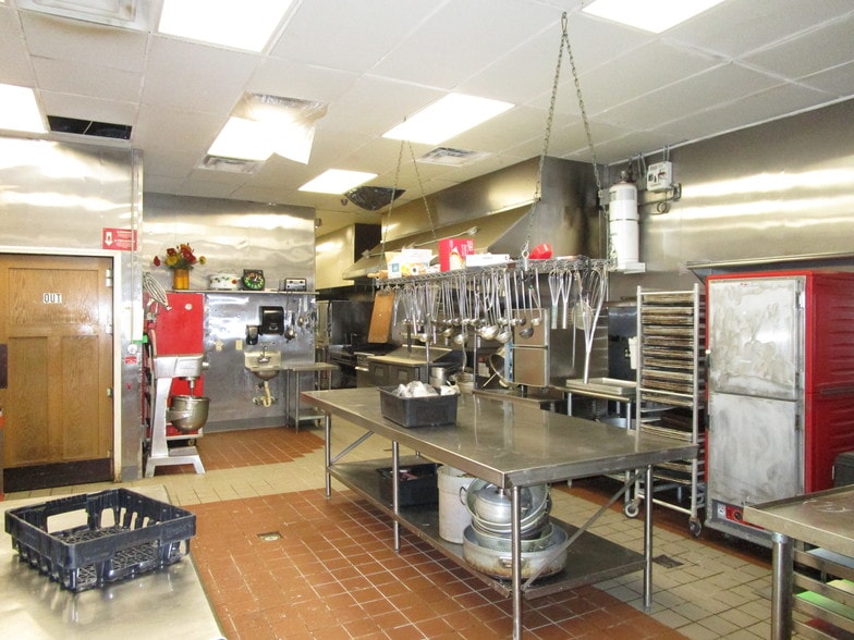 More Photos Of 1575 N Telegraph Rd, Monroe Freestanding For Lease