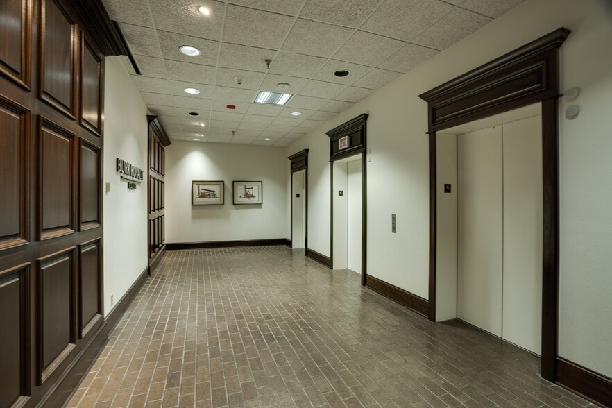 More Photos Of 4245 Kemp Blvd, Wichita Falls Office For Lease