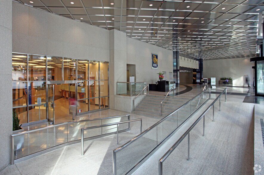 More Photos Of 200 Bay St, Toronto Coworking Space