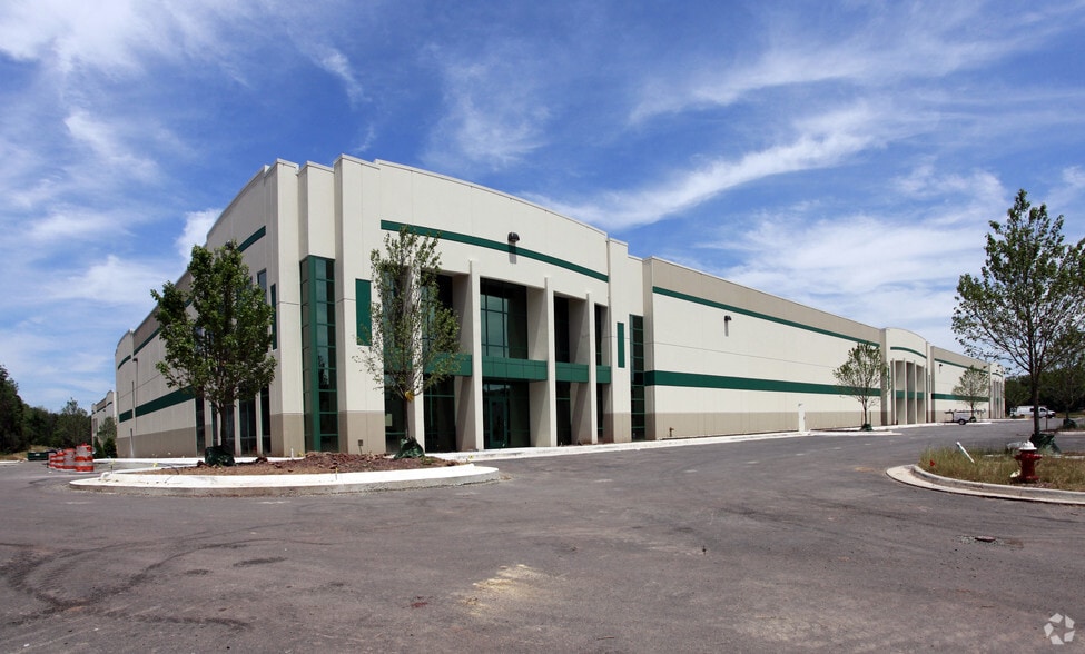 Primary Photo Of 45190 Prologis Plz, Sterling Warehouse For Lease