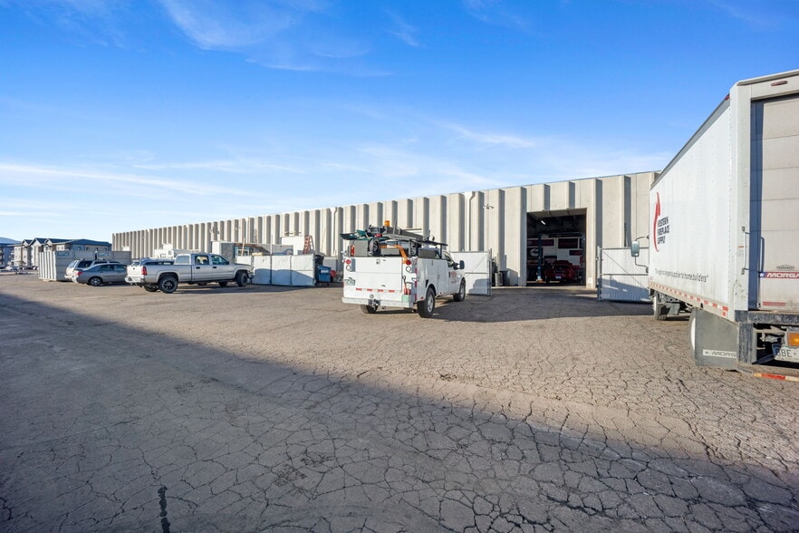 More Photos Of 1130 Valley St, Colorado Springs Warehouse For Lease