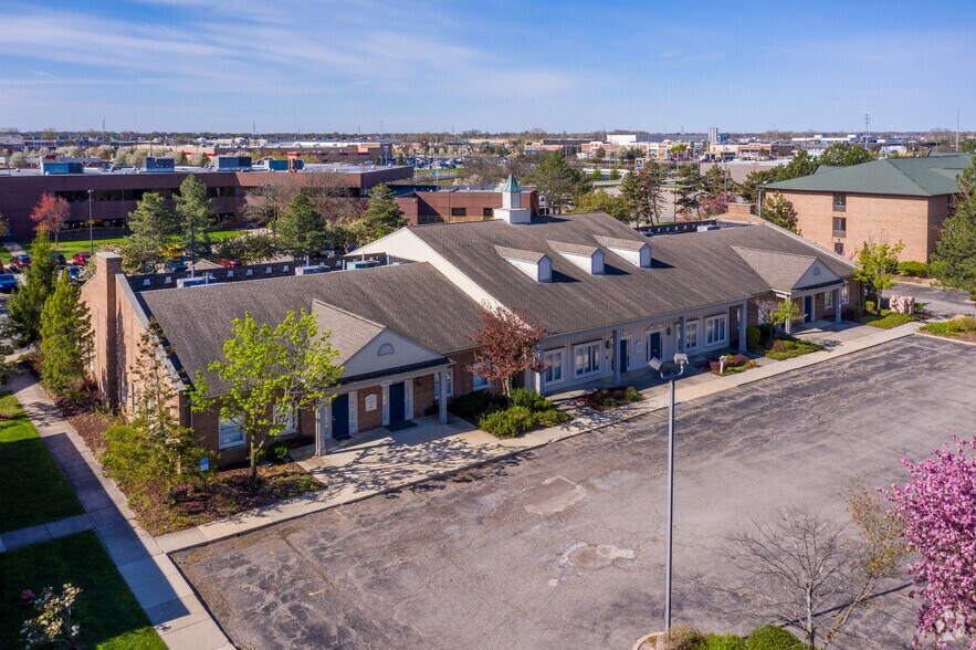 More Photos Of 29140 Buckingham St, Livonia Unknown For Lease
