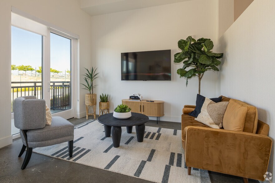 More Photos Of 251 6th St, Sacramento Apartments For Lease