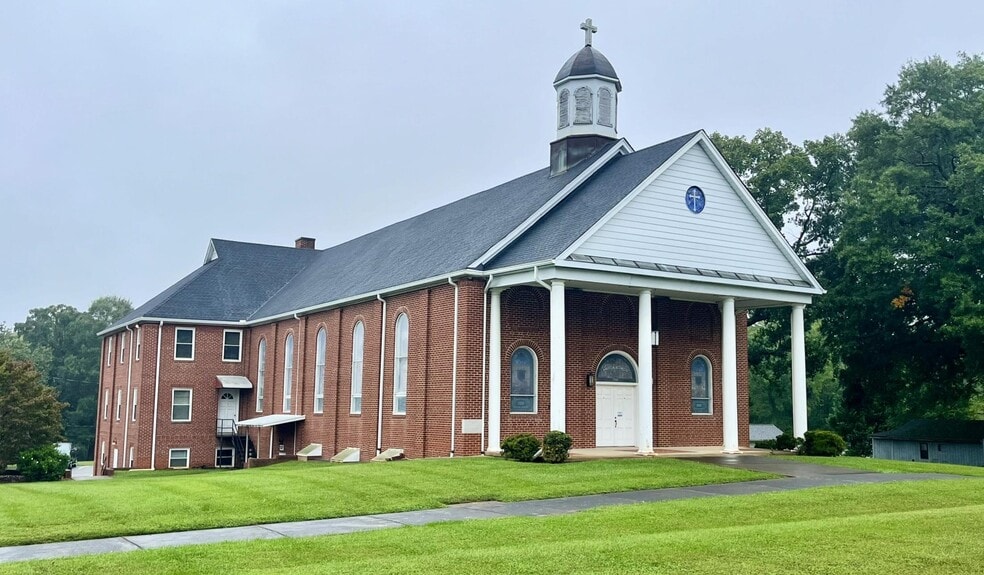 Primary Photo Of 4700 Old Walkertown Rd, Winston-Salem Religious Facility For Sale