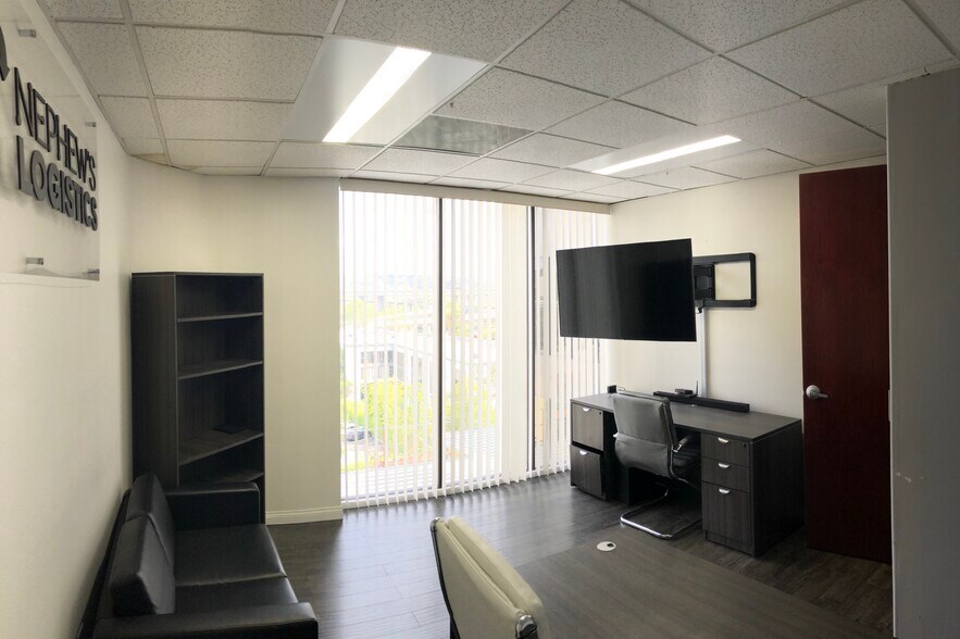 More Photos Of 2815 Camino del Rio S, San Diego Office For Sale