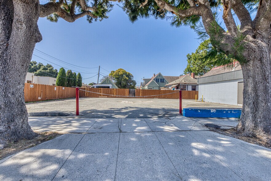 More Photos Of 729 S Main St, Salinas Office For Sale