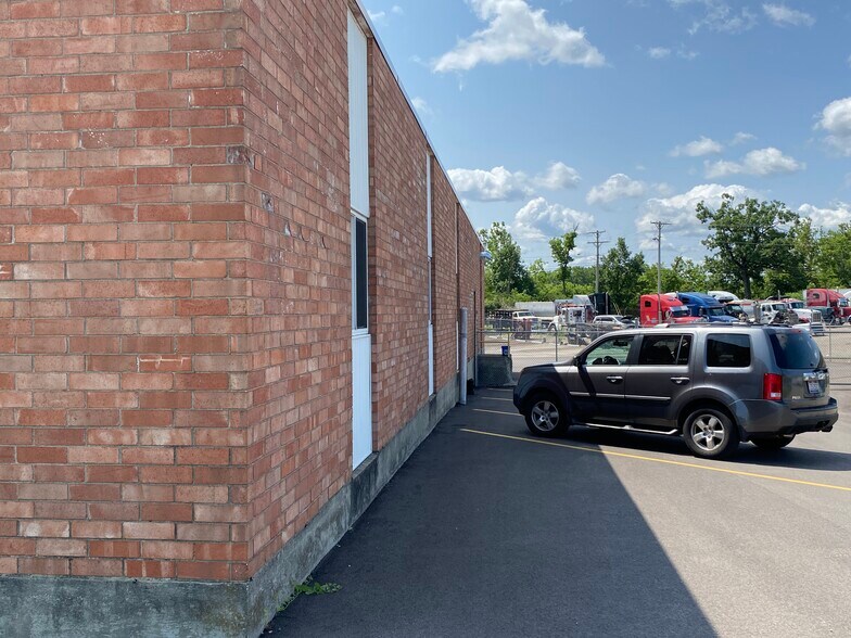 More Photos Of 1516 Nicholas Rd, Dayton Warehouse For Lease