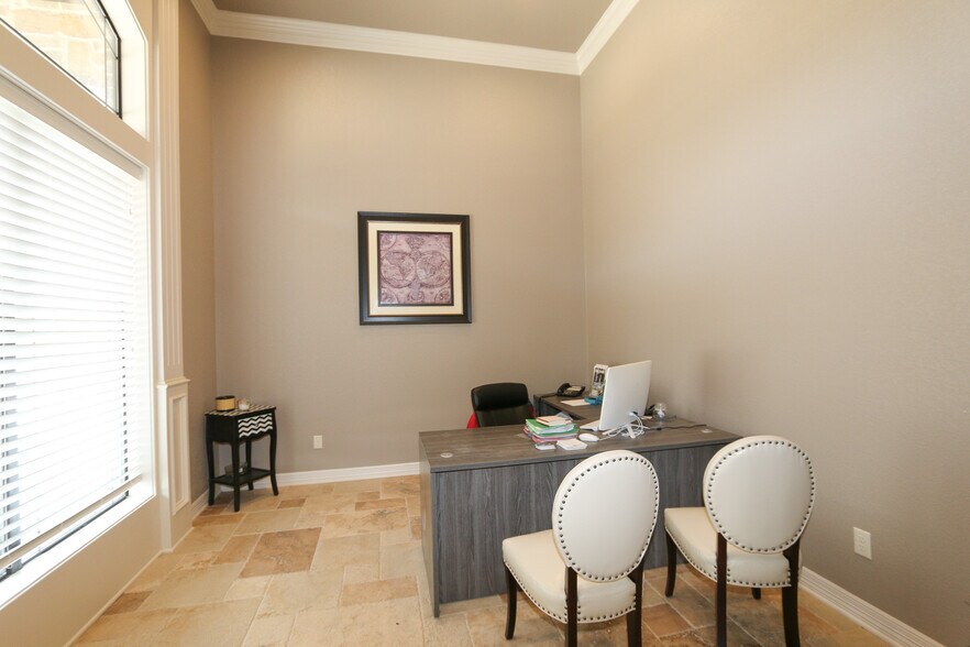 More Photos Of 15488 Fm 2493, Tyler Medical For Lease