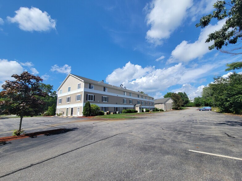 More Photos Of 1565 Main St, Tewksbury Medical For Lease