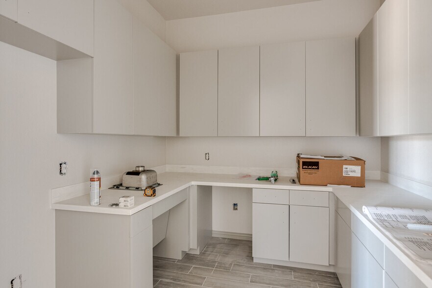 More Photos Of 5802 Watauga Rd, Watauga Medical For Sale