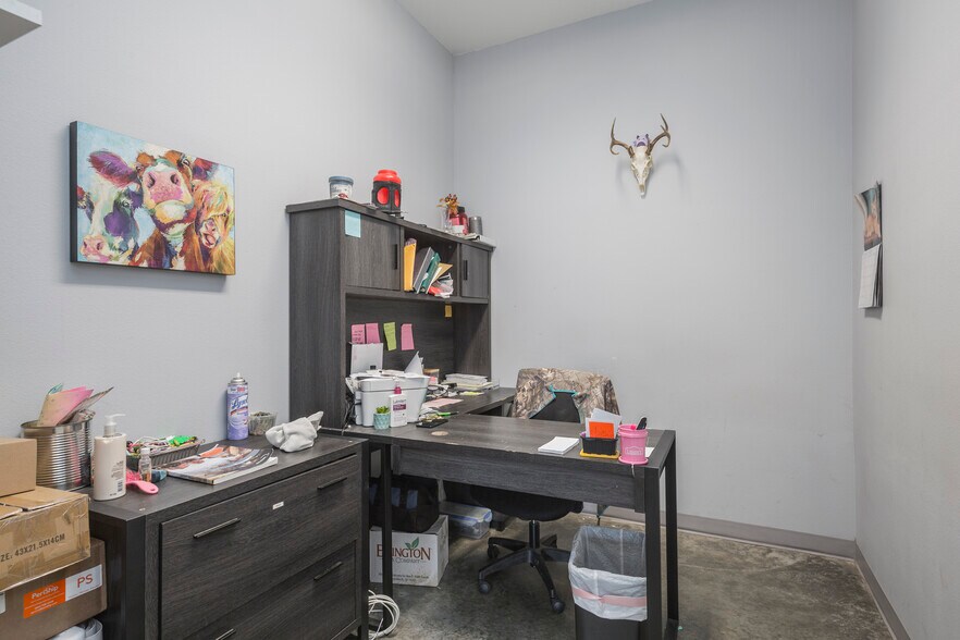 More Photos Of 147 US-80 Hwy, Calhoun General Retail For Sale