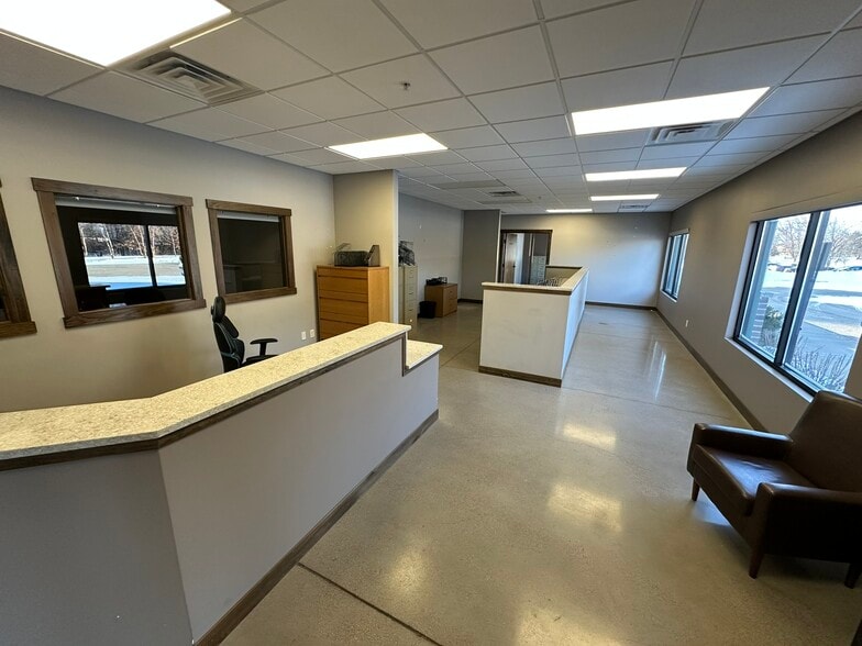 More Photos Of 10351 Naples St NE, Blaine Warehouse For Lease