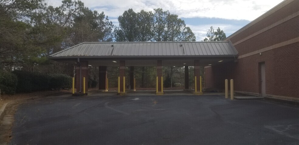 More Photos Of 4795 Sugarloaf Pky, Lawrenceville Bank For Lease