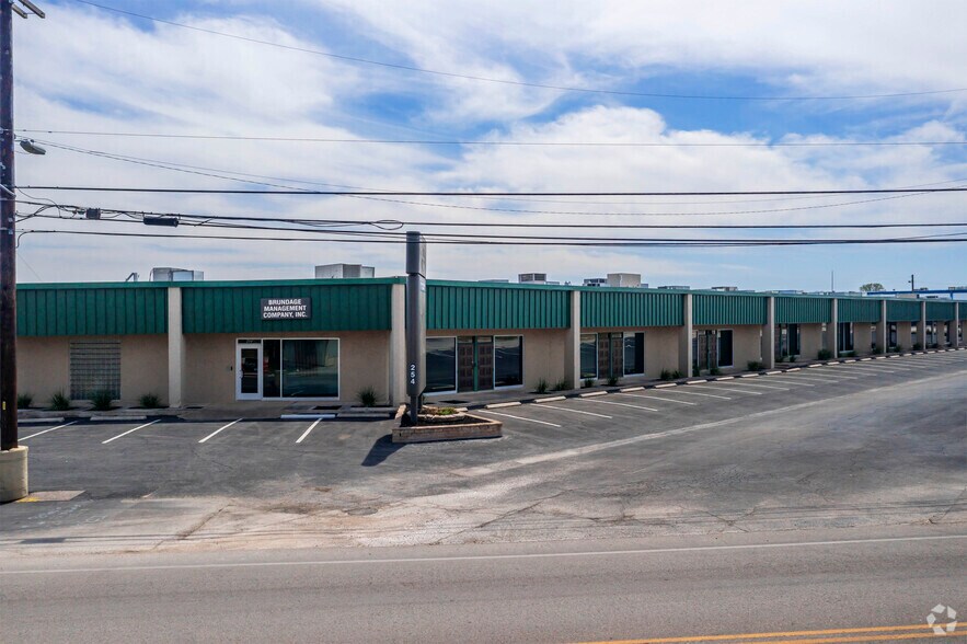 More Photos Of 254-294 Spencer Ln, San Antonio Office For Lease