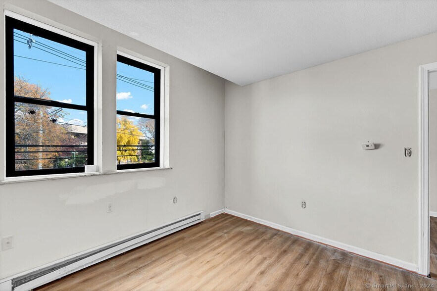 More Photos Of 1-21 Whiting St, Plainville Storefront For Sale