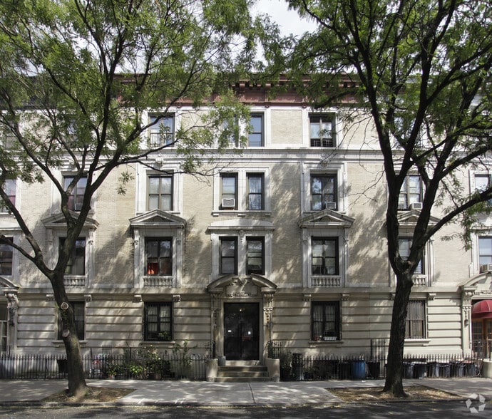 More Photos Of 243 New York Ave, Brooklyn Apartments For Sale