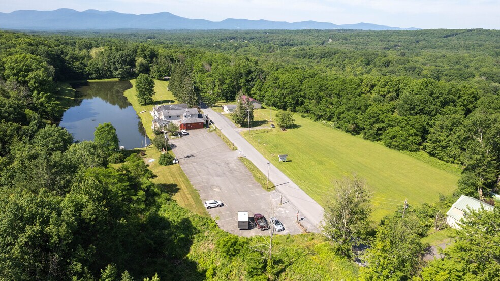 More Photos Of 160 Creamery Rd, Greenville Restaurant For Sale