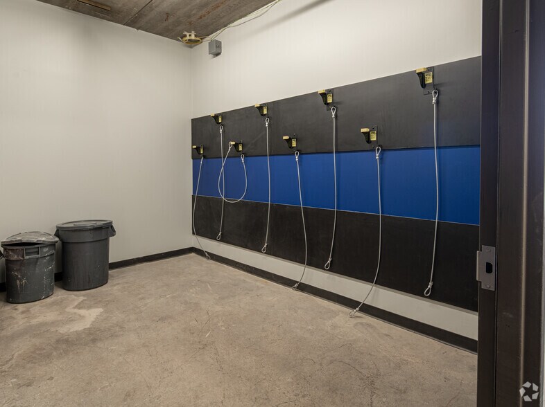 More Photos Of 7505 Metro Blvd, Edina Office For Lease