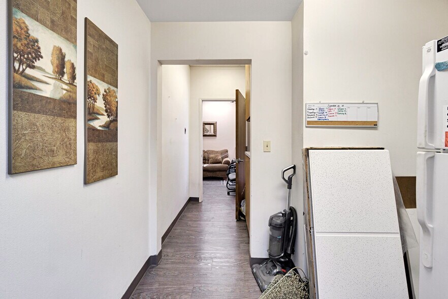 More Photos Of 1260 E Almond Ave, Madera Medical For Sale