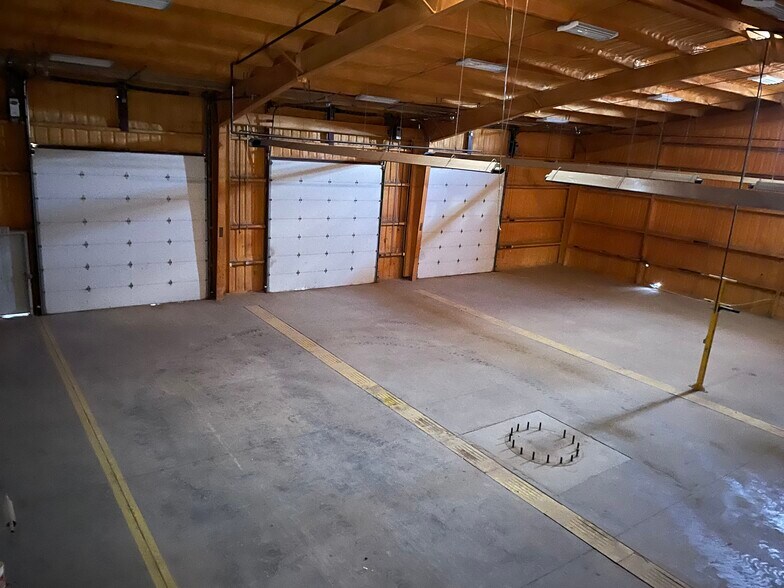 More Photos Of 2006 Oil Mill Rd, Pecos Industrial For Lease