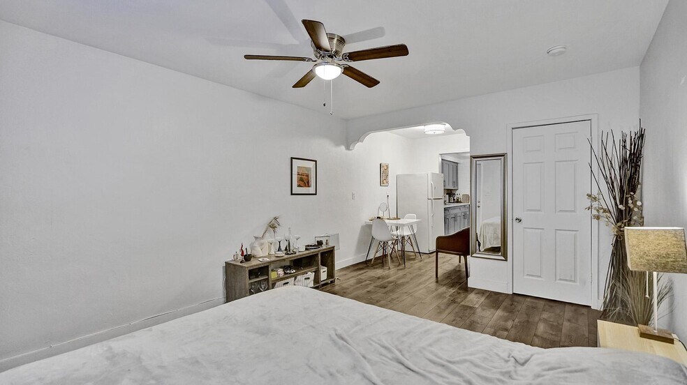 More Photos Of 7630 Byron Ave, Miami Beach Apartments For Sale
