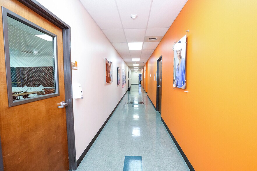 More Photos Of 4738 NW Loop 410, San Antonio Medical For Lease