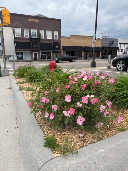 More Photos Of 128 S 5th St, Norfolk Apartments For Sale