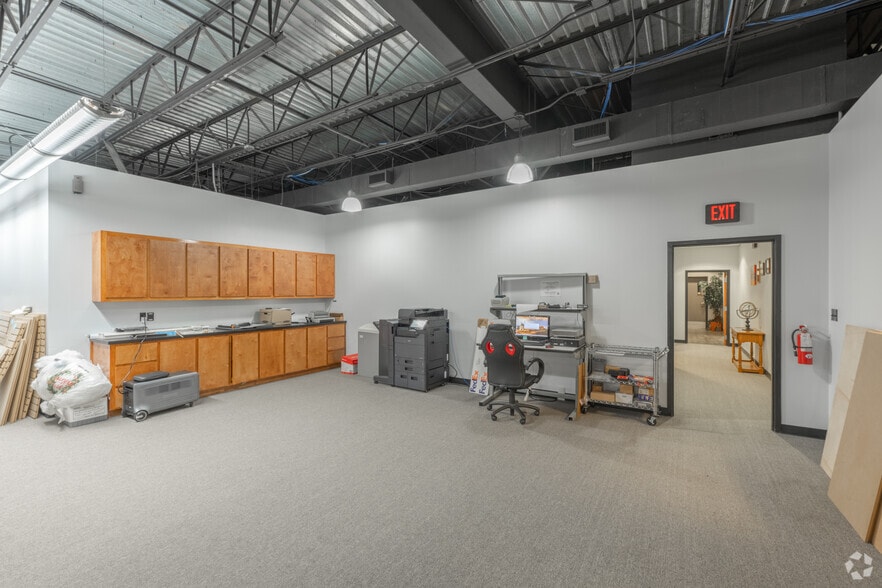 More Photos Of 3455 NE Loop 820, Fort Worth Office For Sale