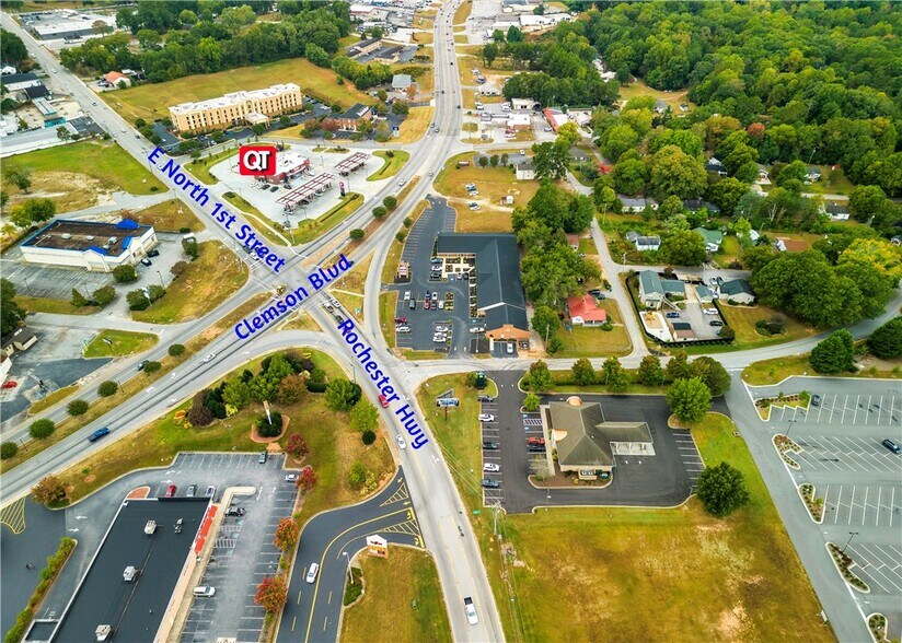 More Photos Of 100 Century Plaza Dr, Seneca Office For Lease