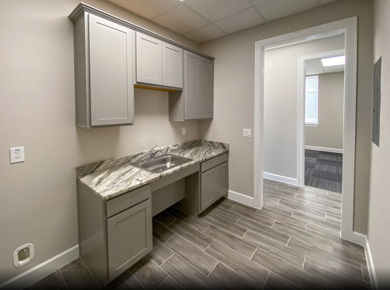 More Photos Of 6110 Sienna Ranch Rd, Missouri City Medical For Lease