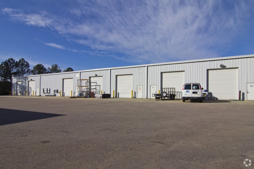 More Photos Of 1229 Perry Rd, Apex Light Distribution For Lease
