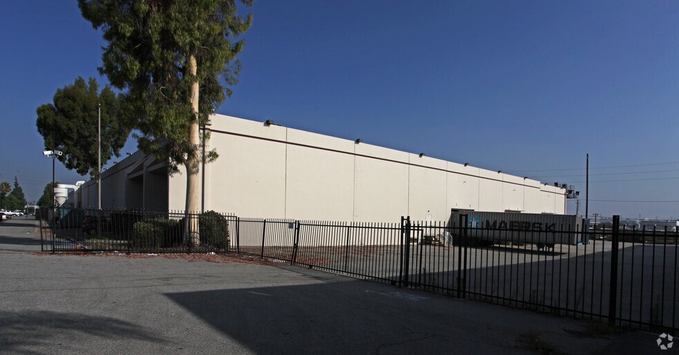 More Photos Of 14625-14701 E Clark Ave, City Of Industry Warehouse For Sale