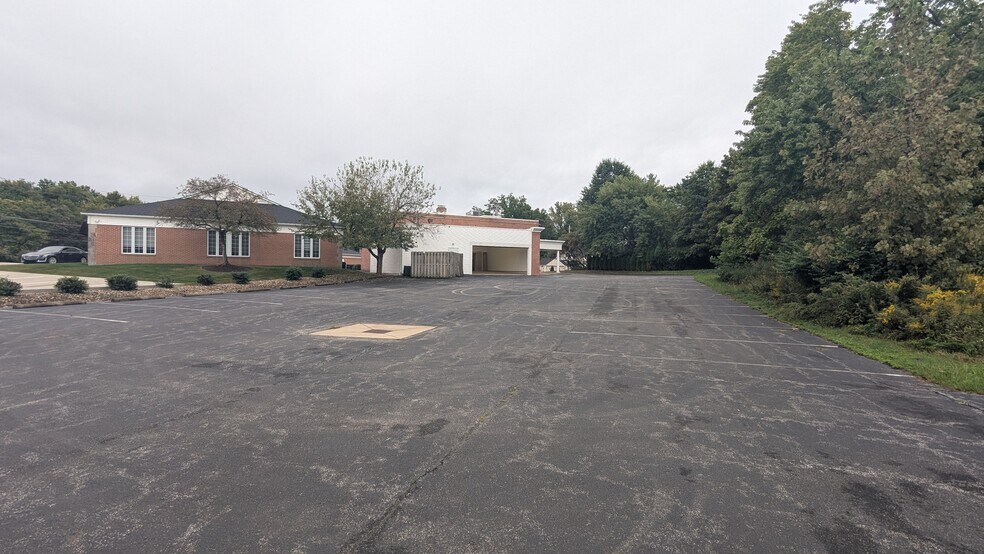 More Photos Of 22100 Mastick Rd, Fairview Park Office For Sale