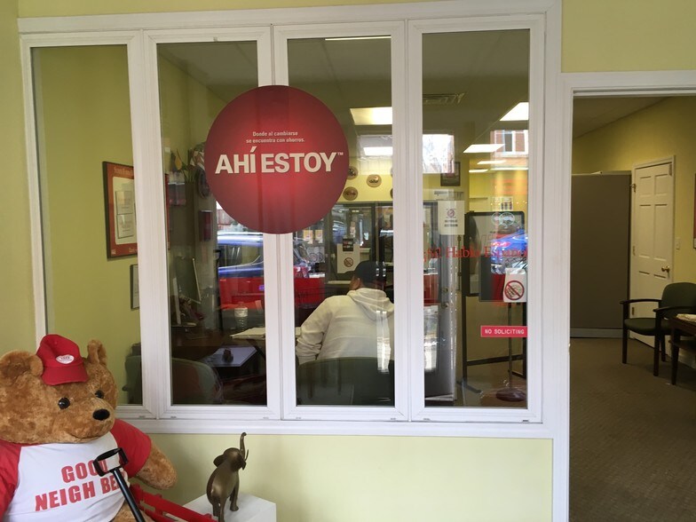 More Photos Of 966 State St, New Haven Storefront Retail Residential For Lease