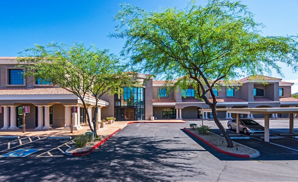 More Photos Of 8700 E Vista Bonita Dr, Scottsdale Medical For Lease