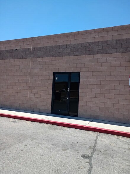 More Photos Of 4125 Arctic Spring Ave, Las Vegas Warehouse For Lease