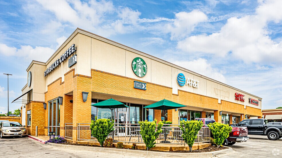 More Photos Of 3701 W Northwest Hwy, Dallas Unknown For Lease