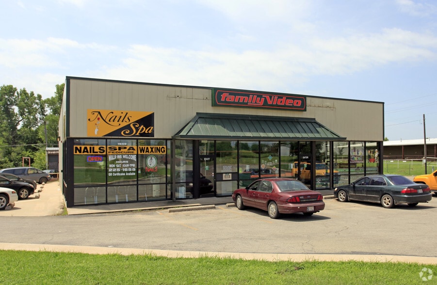 More Photos Of 2004 E Main St, Cushing Unknown For Lease