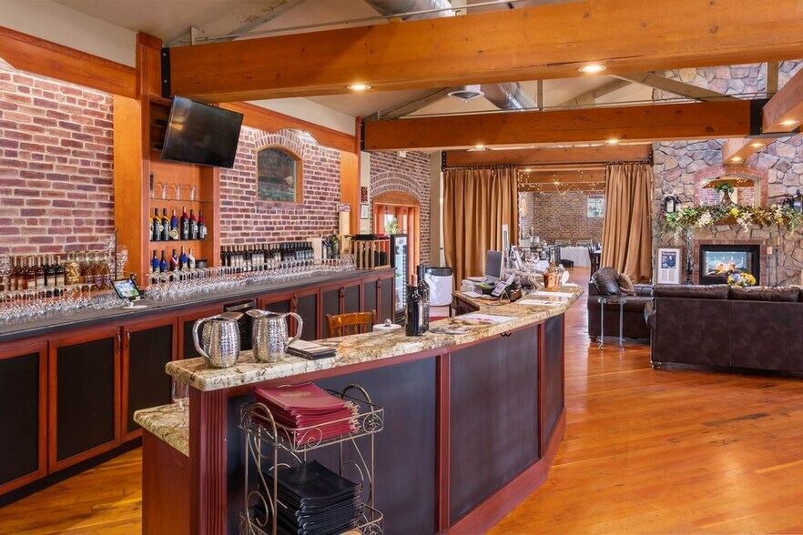 More Photos Of 1 Vineyard Way, Wenatchee Winery Vineyard For Sale