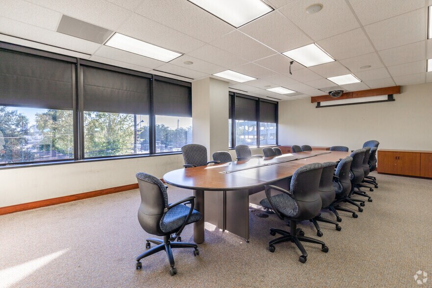 Photo of 2nd Floor Ste 2401-200