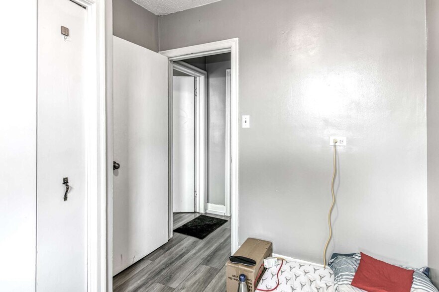 More Photos Of 22 Whittaker St, Sudbury Multifamily For Sale