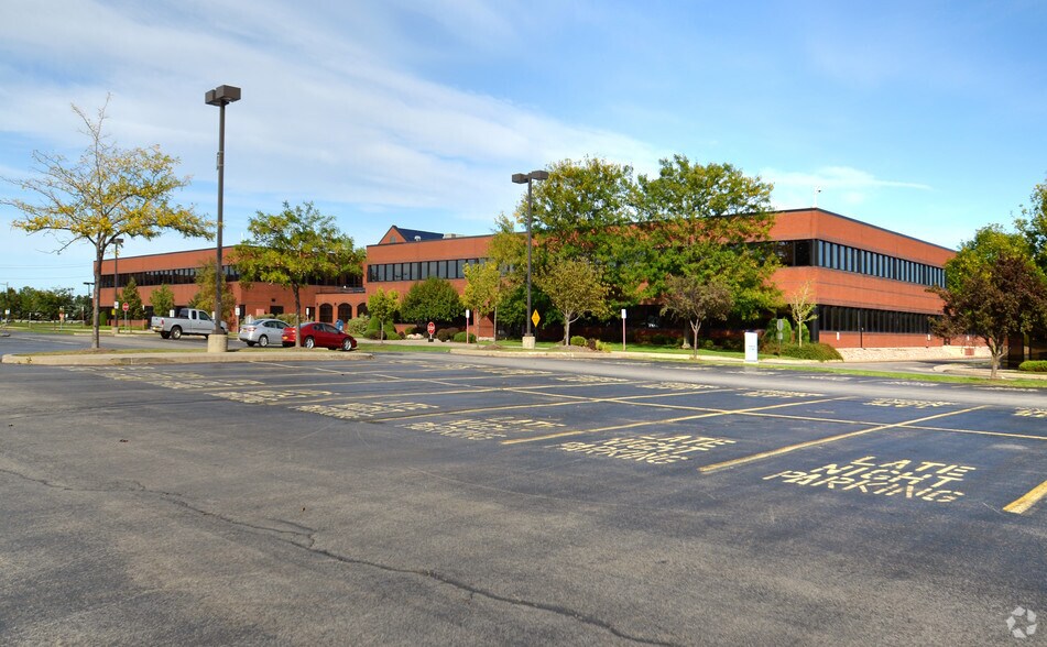 More Photos Of 1759 Wehrle Dr, Amherst Office For Lease