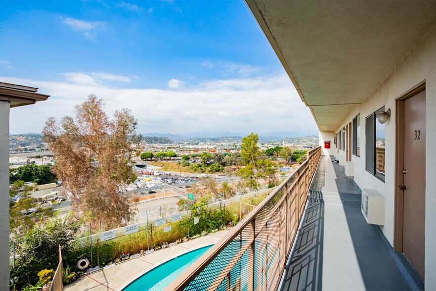 More Photos Of 571 Fairview Ave, Los Angeles Apartments For Sale