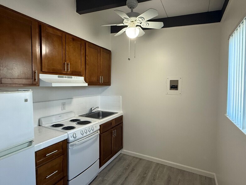 More Photos Of 960-962 W Weddell Dr, Sunnyvale Apartments For Sale